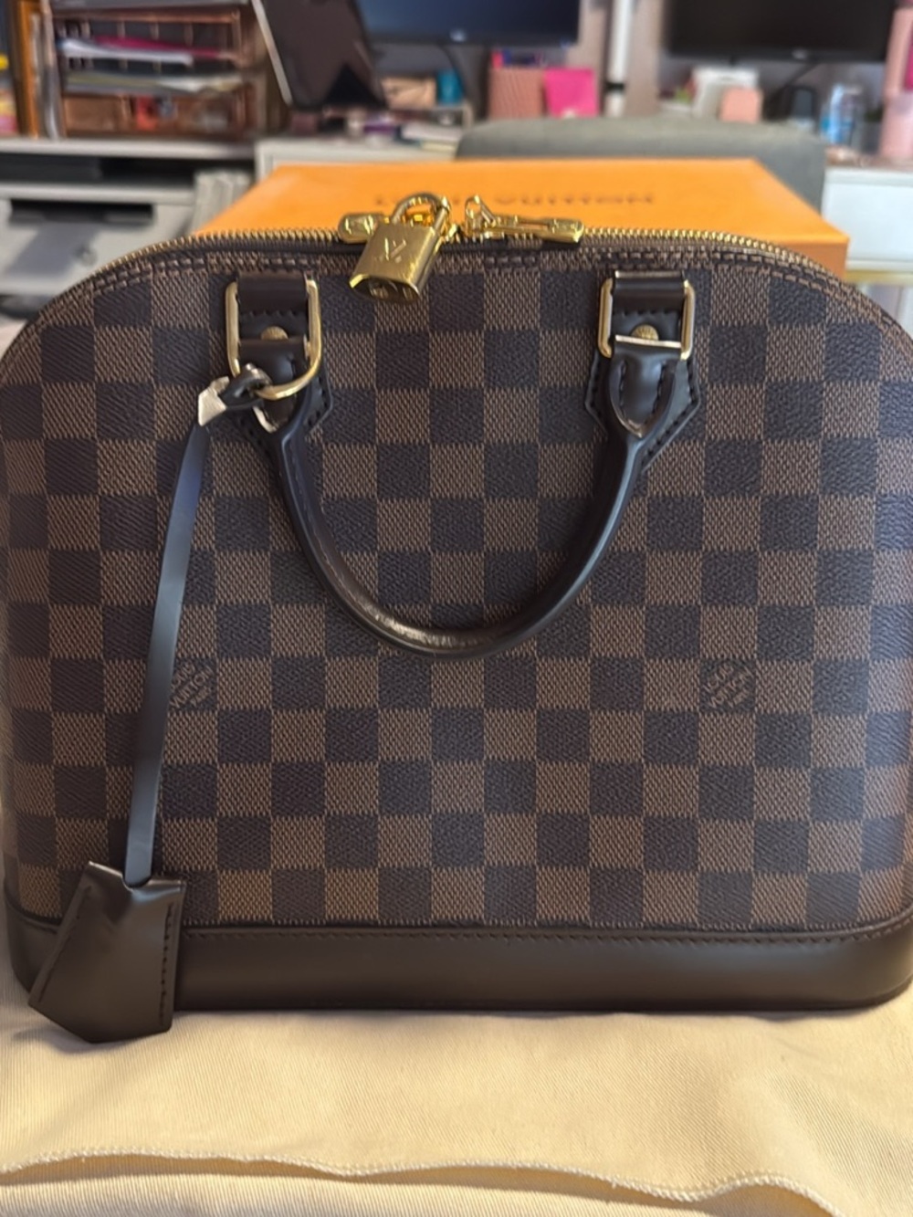 Authentic Louis Vuitton, Alma PM - Picture 2 of 12